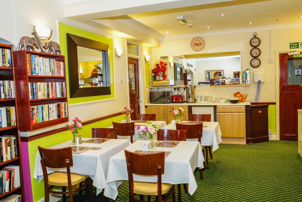 Hôtel Heathrow Palace à Hounslow Extérieur photo
